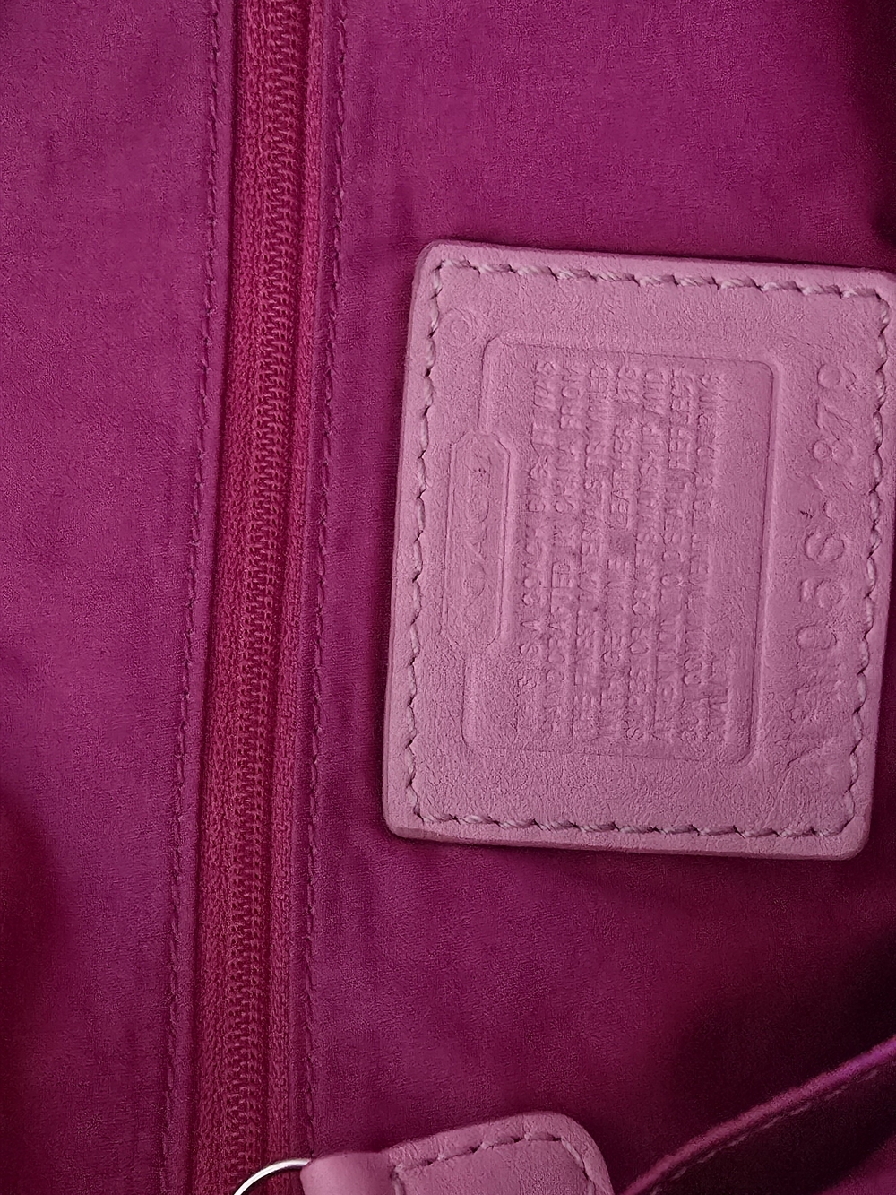 COACH  Hampton Soho Y2K Cream and Pink Leather Shoulder Bag with Flap and Buckle - Picture 3 of 13